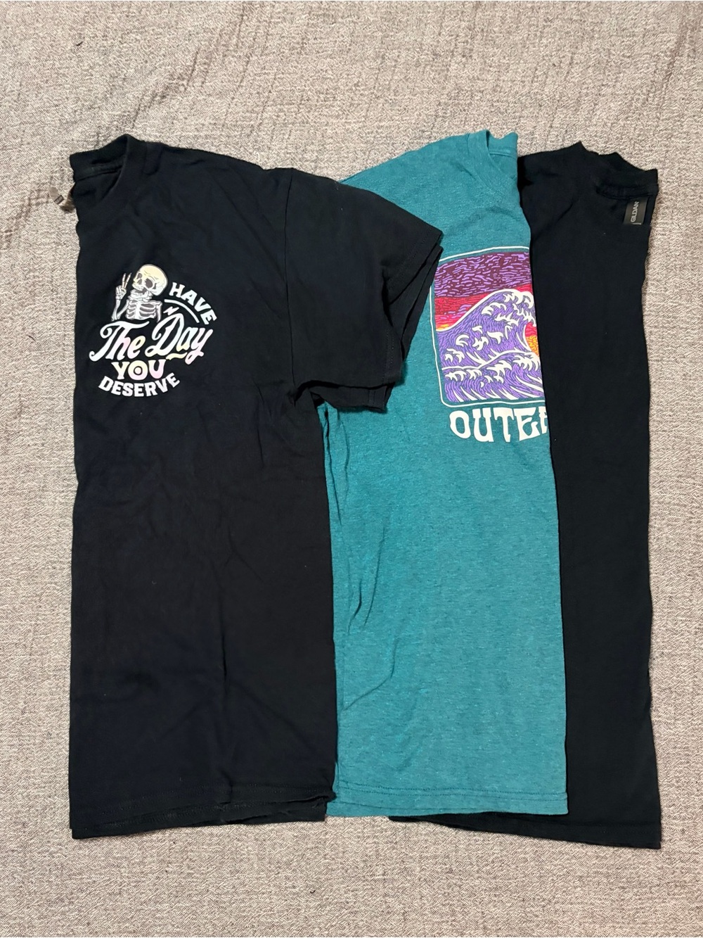 Women’s Large Graphic T-Shirt Bundle
